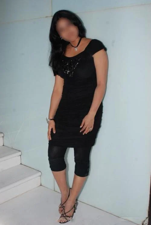 Call Girls Chandigarh Sec 17